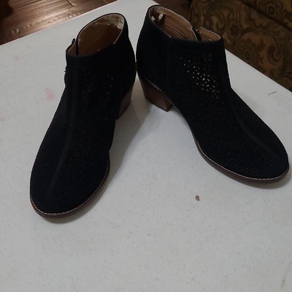 Vionic Black Suede Ankle Booties with Perforated Design size 8 - Picture 2 of 15